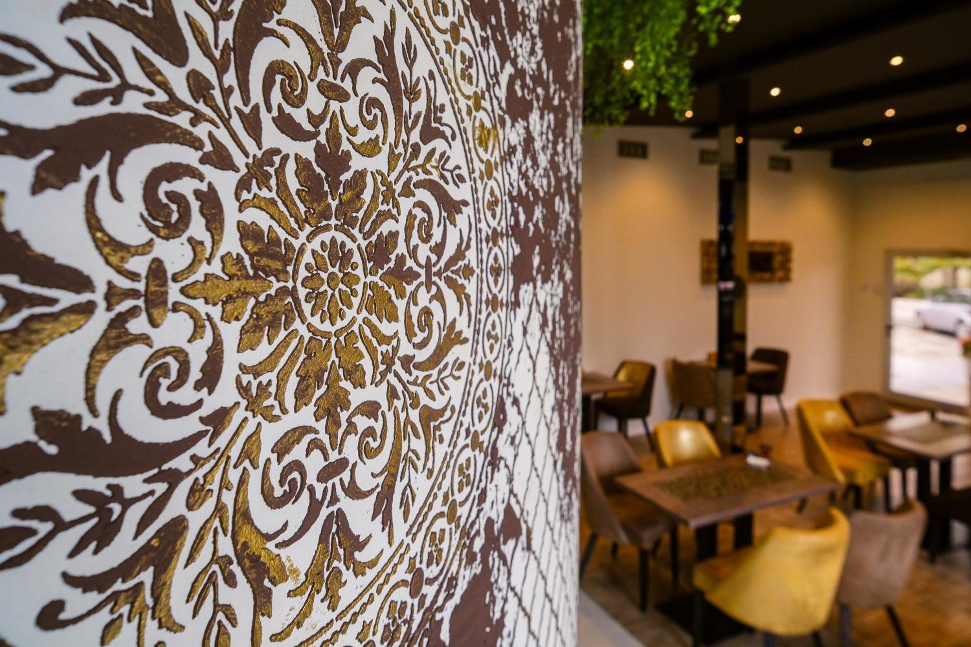 Hotel Crystal Light Nis Ngoại thất bức ảnh