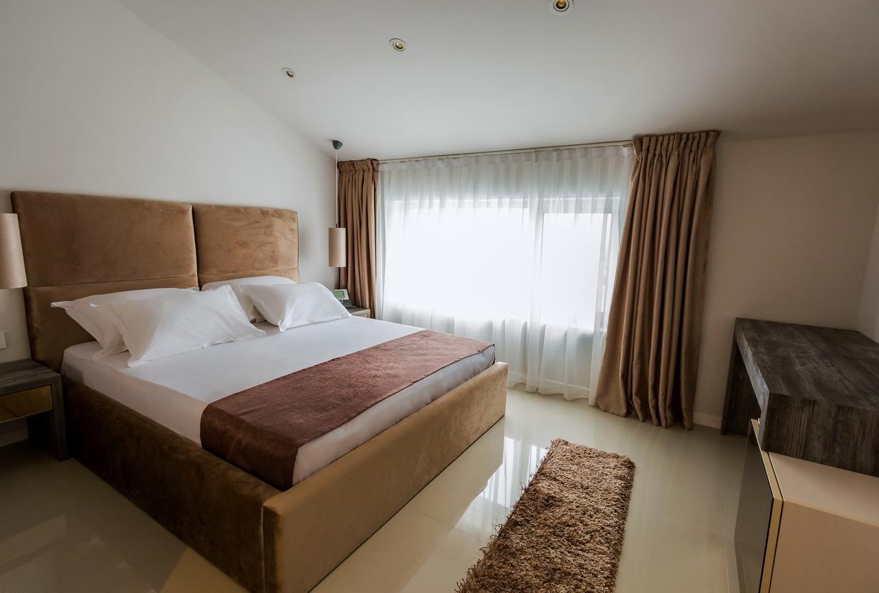 Hotel Crystal Light Nis Ngoại thất bức ảnh