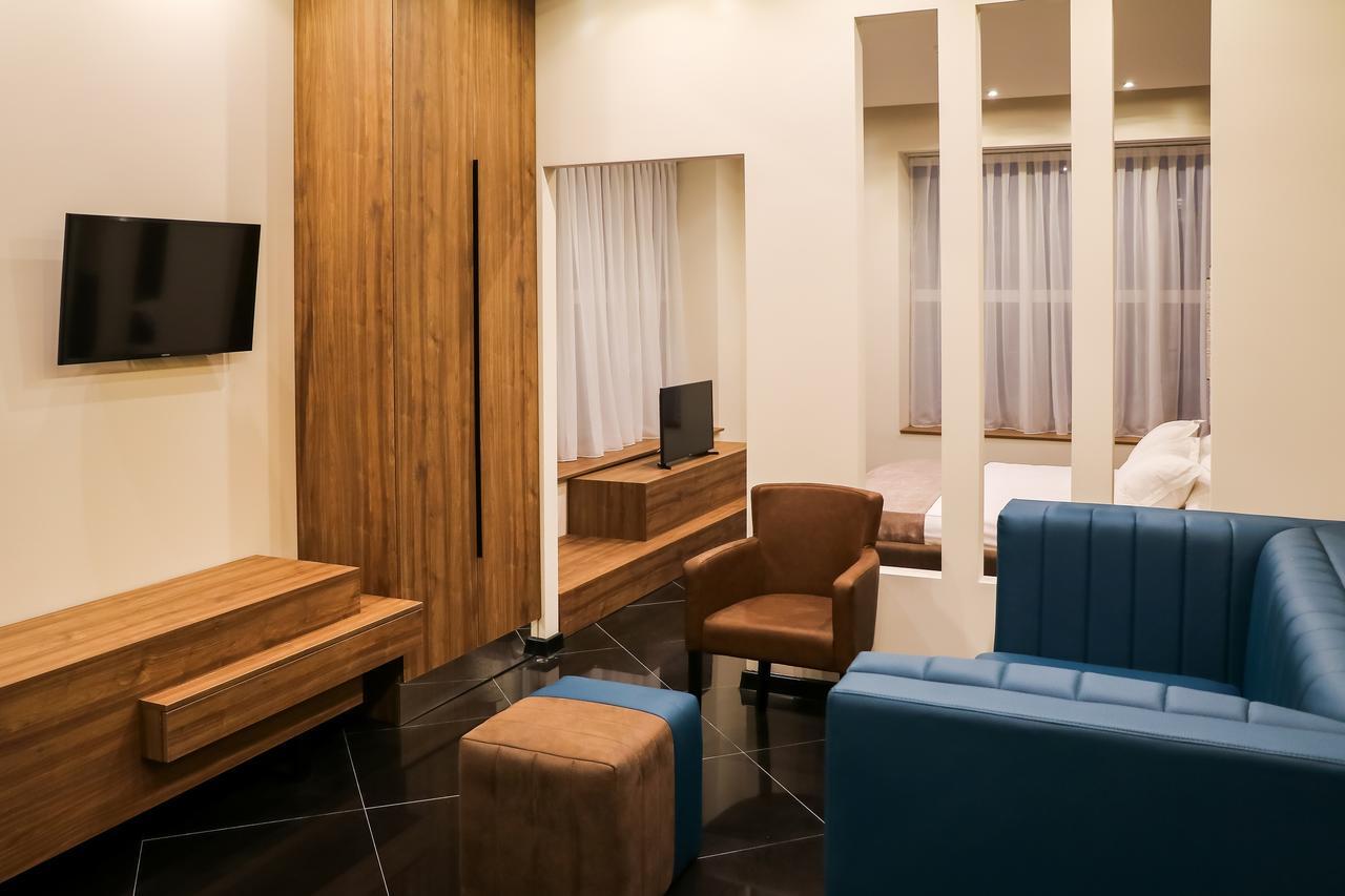 Hotel Crystal Light Nis Ngoại thất bức ảnh
