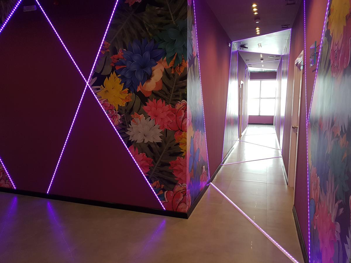 Hotel Crystal Light Nis Ngoại thất bức ảnh