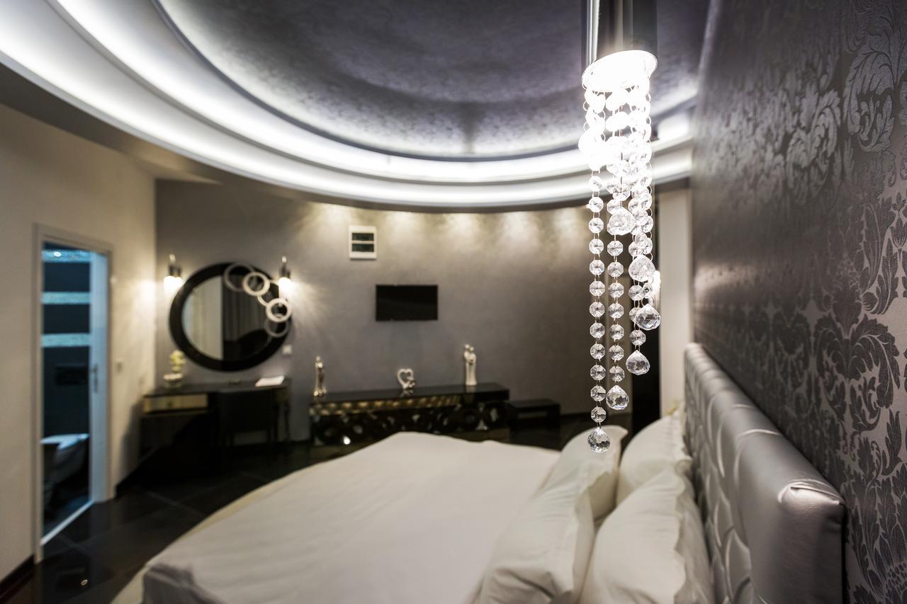Hotel Crystal Light Nis Ngoại thất bức ảnh