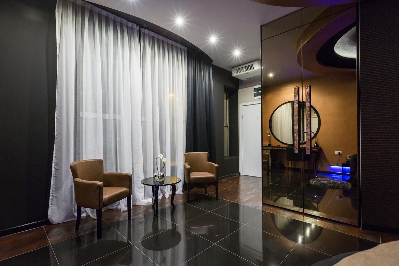 Hotel Crystal Light Nis Ngoại thất bức ảnh