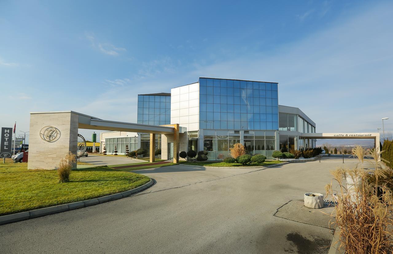 Hotel Crystal Light Nis Ngoại thất bức ảnh